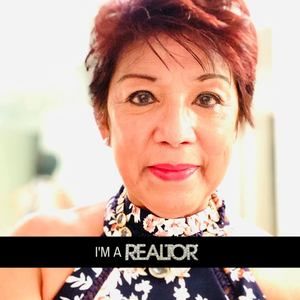 Meet your Posher, Gloria